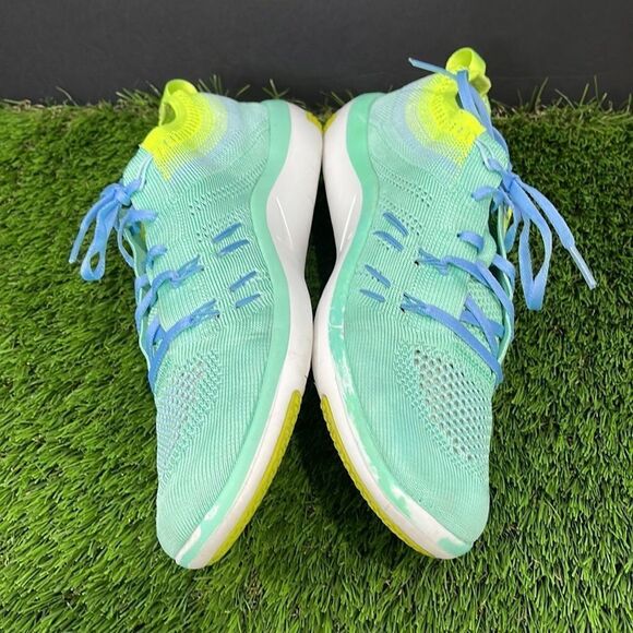 Nike Free TR Focus Flyknit Trainers - Picture 7 of 9